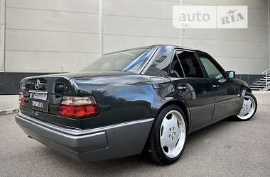 Седан Mercedes-Benz E-Class 1994 в 