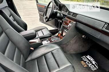 Седан Mercedes-Benz E-Class 1994 в 