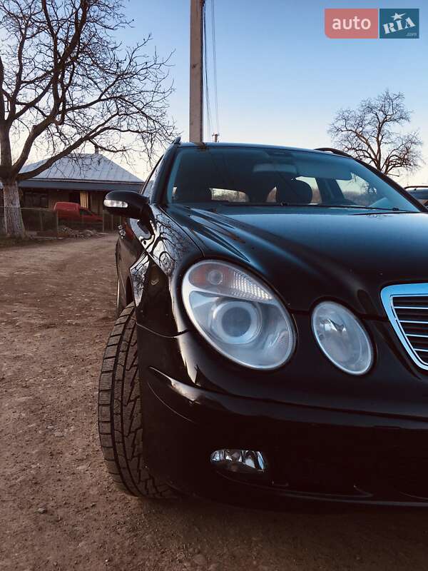 Универсал Mercedes-Benz E-Class 2005 в Косове