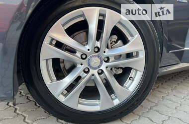 Седан Mercedes-Benz E-Class 2011 в 