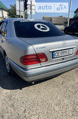 Седан Mercedes-Benz E-Class 1997 в Чернівцях