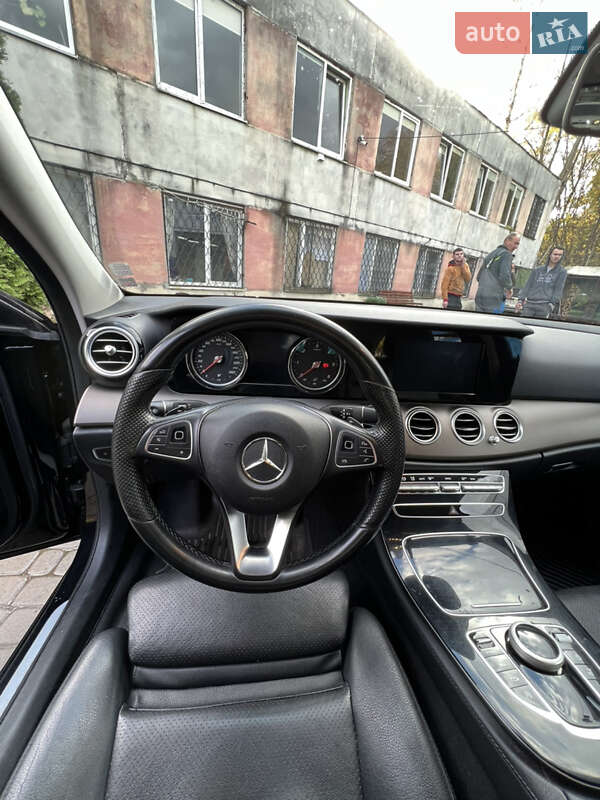 Универсал Mercedes-Benz E-Class 2016 в Львове