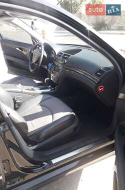 Універсал Mercedes-Benz E-Class 2004 в 
