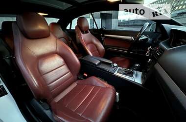Купе Mercedes-Benz E-Class 2010 в 