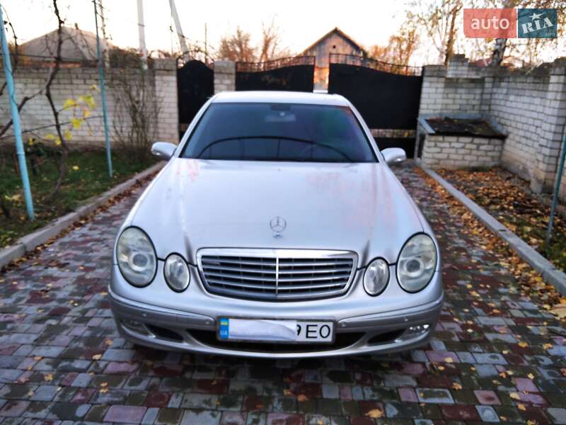 Седан Mercedes-Benz E-Class 2003 в Олександрії