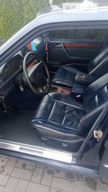 Седан Mercedes-Benz E-Class 1994 в Рогатині
