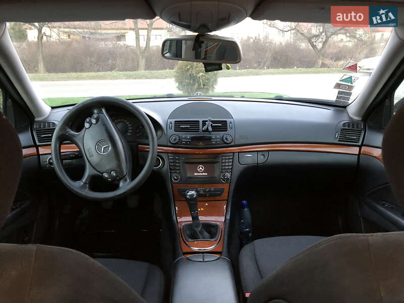 Седан Mercedes-Benz E-Class 2008 в Ужгороде