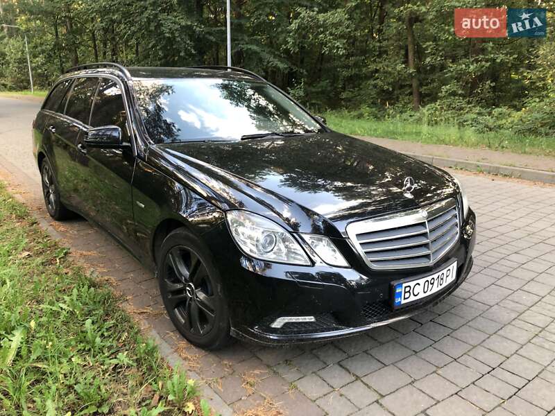 Универсал Mercedes-Benz E-Class 2010 в Львове фото 2 Универсал Mercedes-Benz E-Class 2010 в Львове