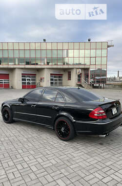 Седан Mercedes-Benz E-Class 2005 в 