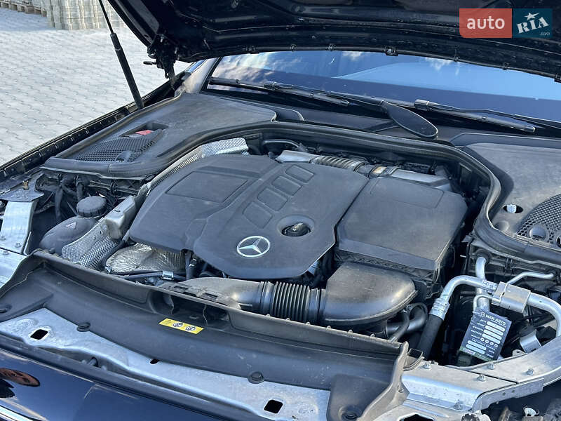 Седан Mercedes-Benz E-Class 2018 в Чернівцях