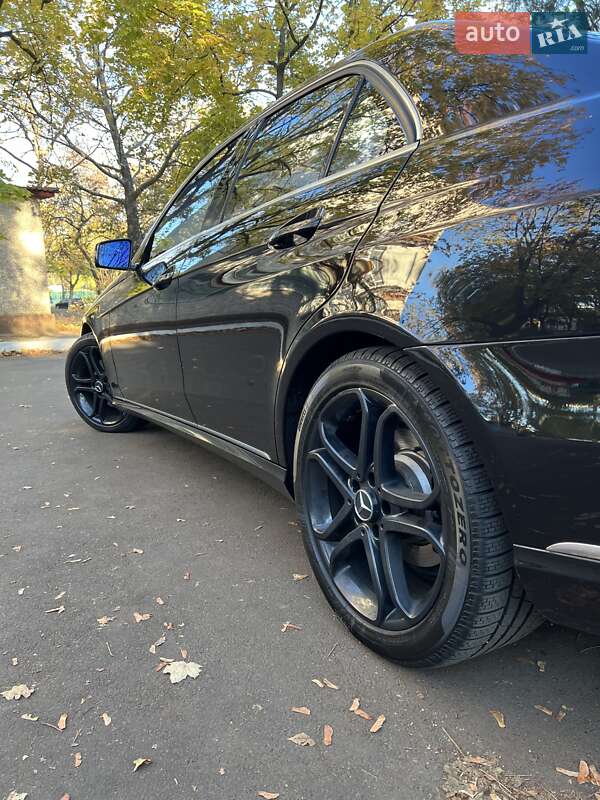 Седан Mercedes-Benz E-Class 2013 в Измаиле