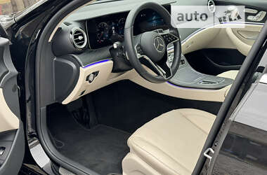 Седан Mercedes-Benz E-Class 2021 в 