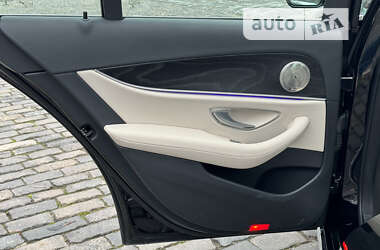 Седан Mercedes-Benz E-Class 2021 в 