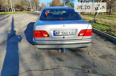 Седан Mercedes-Benz E-Class 1995 в Запорожье