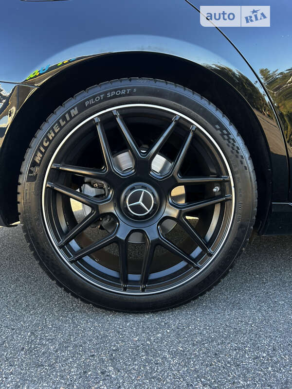 Седан Mercedes-Benz E-Class 2019 в Днепре