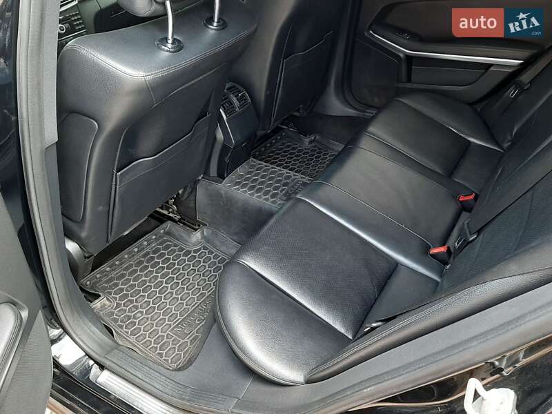 Седан Mercedes-Benz E-Class 2011 в Одессе