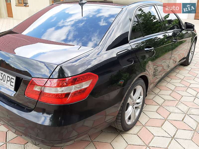 Седан Mercedes-Benz E-Class 2011 в Одессе
