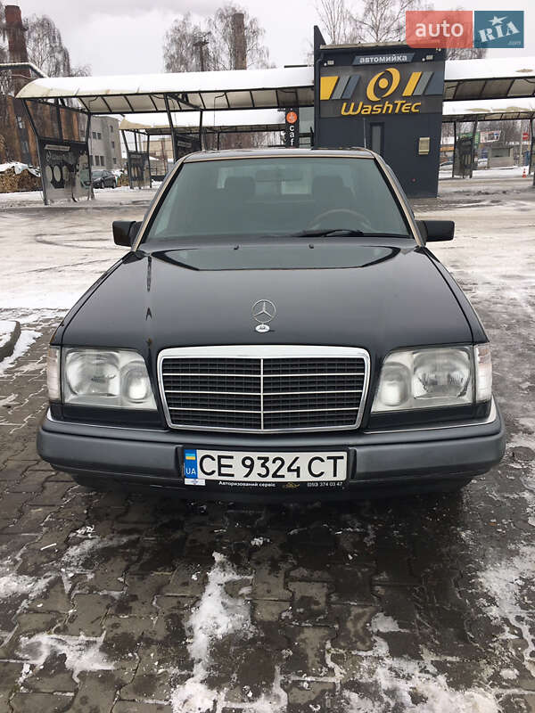 Седан Mercedes-Benz E-Class 1995 в Черновцах