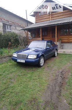 Седан Mercedes-Benz E-Class 1994 в Косові