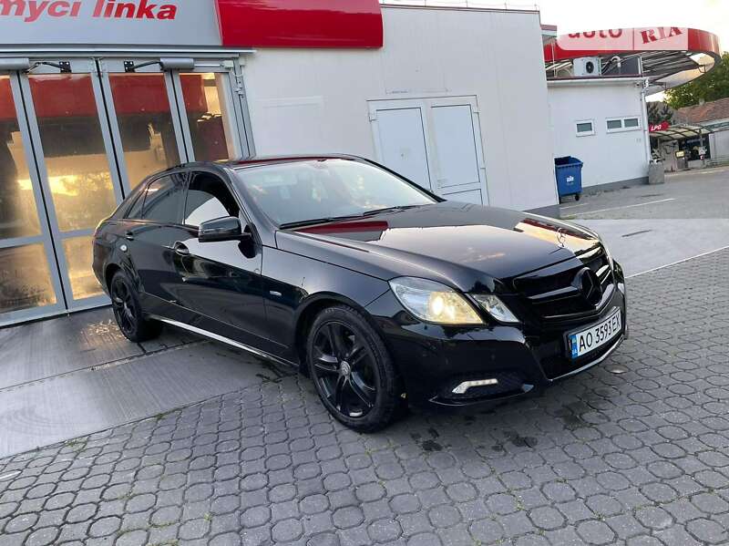 Mercedes-Benz E-Class 2009