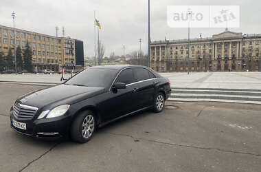 Седан Mercedes-Benz E-Class 2013 в Миколаєві