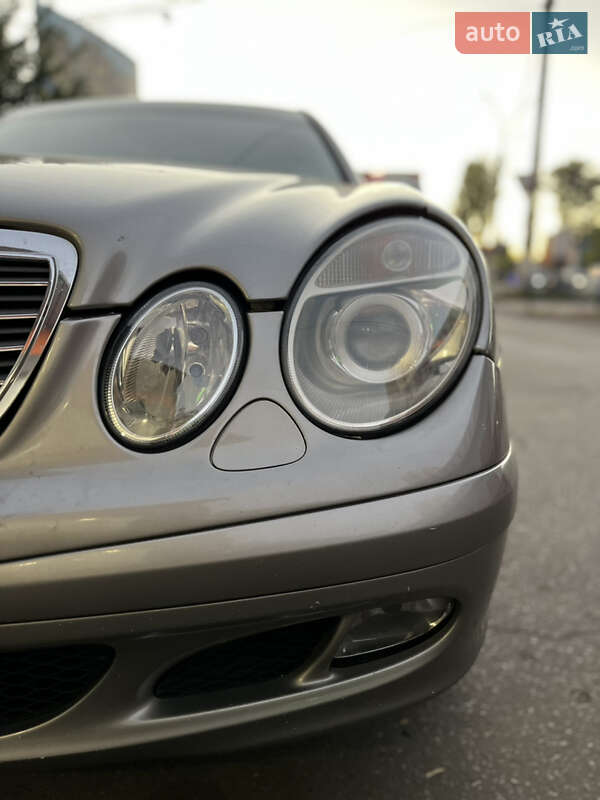 Седан Mercedes-Benz E-Class 2002 в Одессе