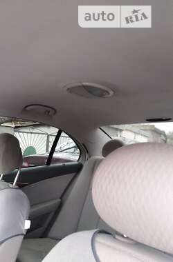 Седан Mercedes-Benz E-Class 2003 в 