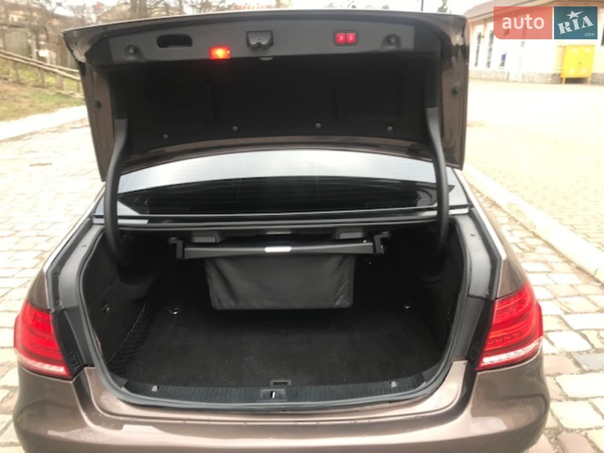 2013 Mercedes-Benz E-klasse - мініатюра 20