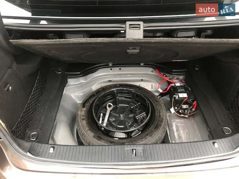 Седан Mercedes-Benz E-Class 2013 в Львові фото 21 Седан Mercedes-Benz E-Class 2013 в Львові