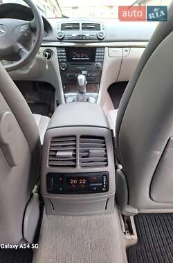 Седан Mercedes-Benz E-Class 2006 в 