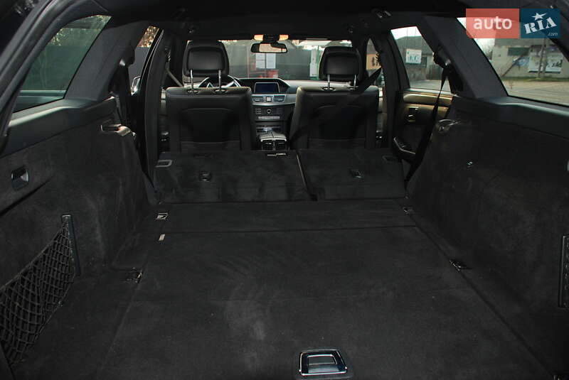 Універсал Mercedes-Benz E-Class 2016 в Волочиську