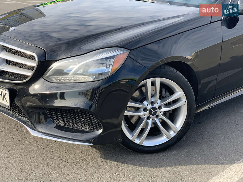 Седан Mercedes-Benz E-Class 2015 в Києві