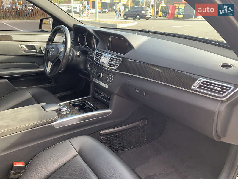 Седан Mercedes-Benz E-Class 2015 в Києві