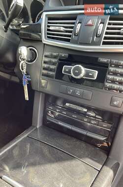 Седан Mercedes-Benz E-Class 2012 в 