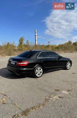 Седан Mercedes-Benz E-Class 2012 в 