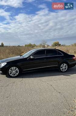 Седан Mercedes-Benz E-Class 2012 в 