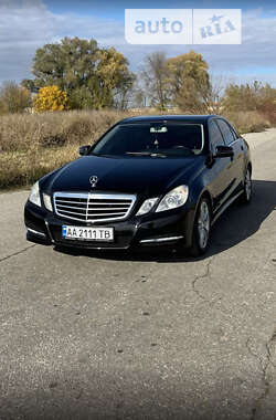 Седан Mercedes-Benz E-Class 2012 в Миронівці