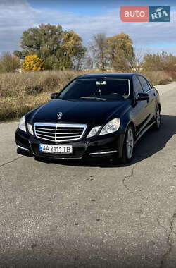 Седан Mercedes-Benz E-Class 2012 в 