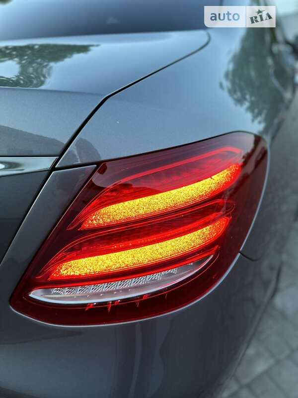 Седан Mercedes-Benz E-Class 2017 в Ивано-Франковске