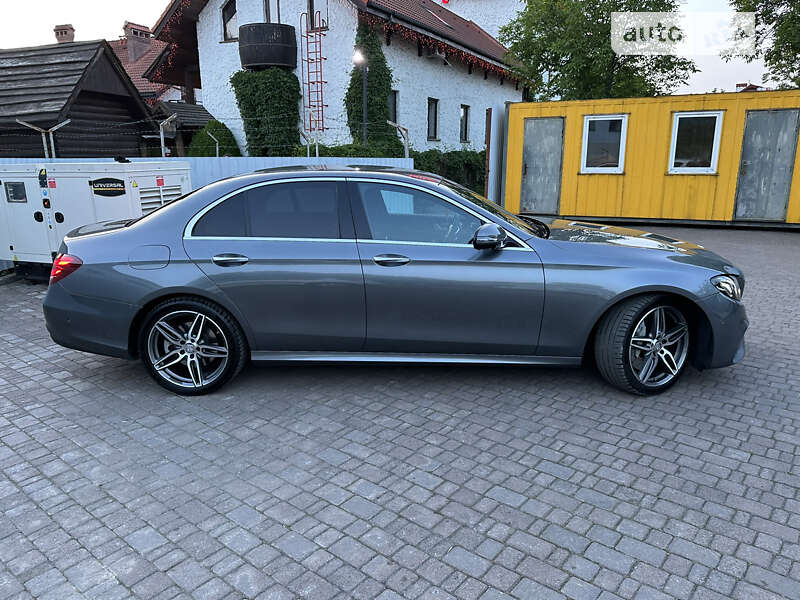 Седан Mercedes-Benz E-Class 2017 в Ивано-Франковске