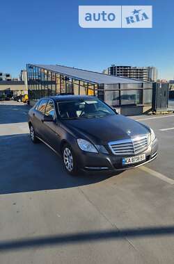 Седан Mercedes-Benz E-Class 2011 в Києві