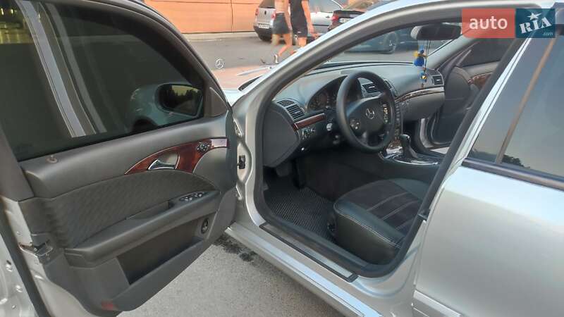 Седан Mercedes-Benz E-Class 2005 в Дніпрі фото 9 Седан Mercedes-Benz E-Class 2005 в Дніпрі