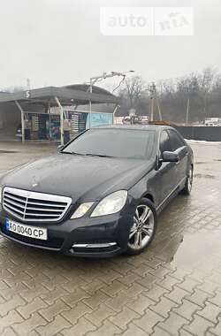 Седан Mercedes-Benz E-Class 2012 в Іршаві