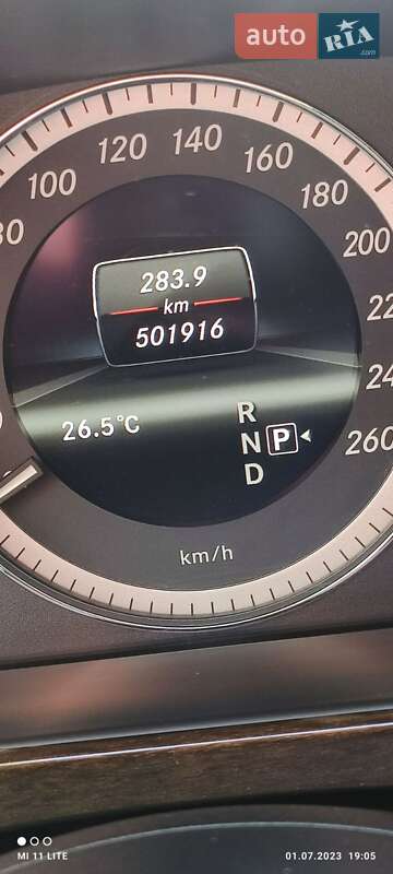 Універсал Mercedes-Benz E-Class 2012 в Чернівцях