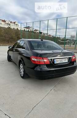 Седан Mercedes-Benz E-Class 2012 в Одесі