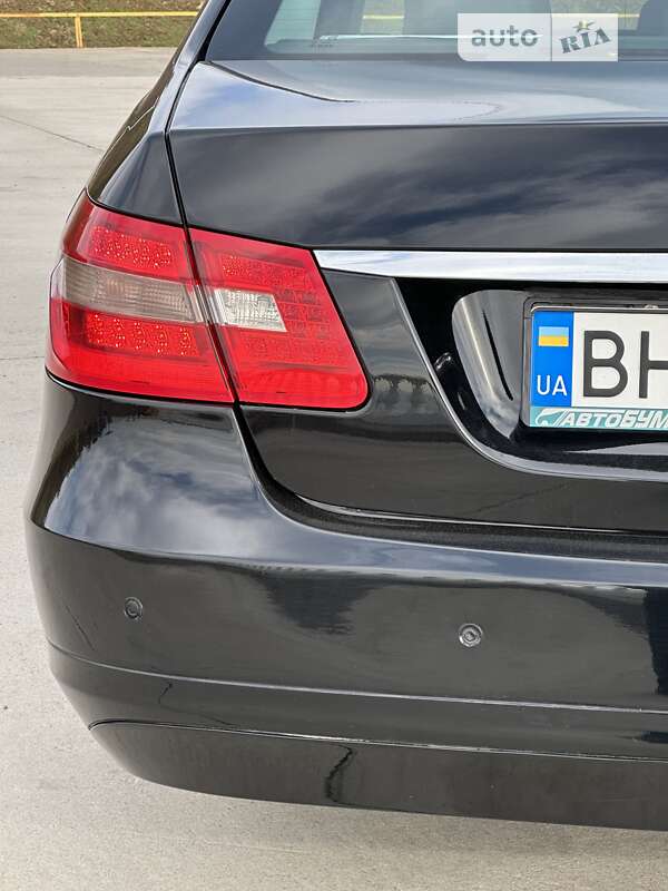 Седан Mercedes-Benz E-Class 2012 в Одесі