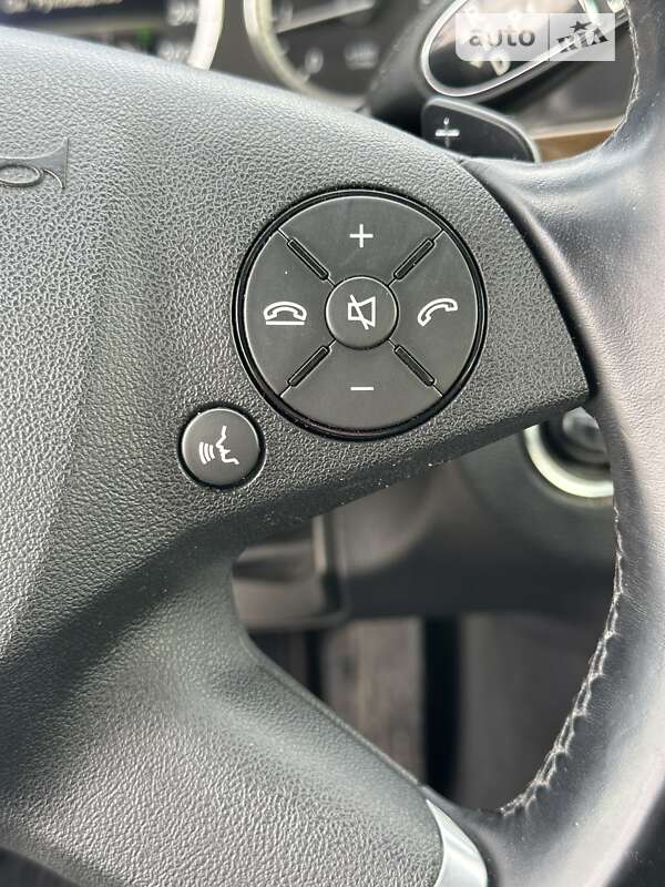 Седан Mercedes-Benz E-Class 2012 в Одесі