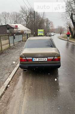 Седан Mercedes-Benz E-Class 1985 в Рівному