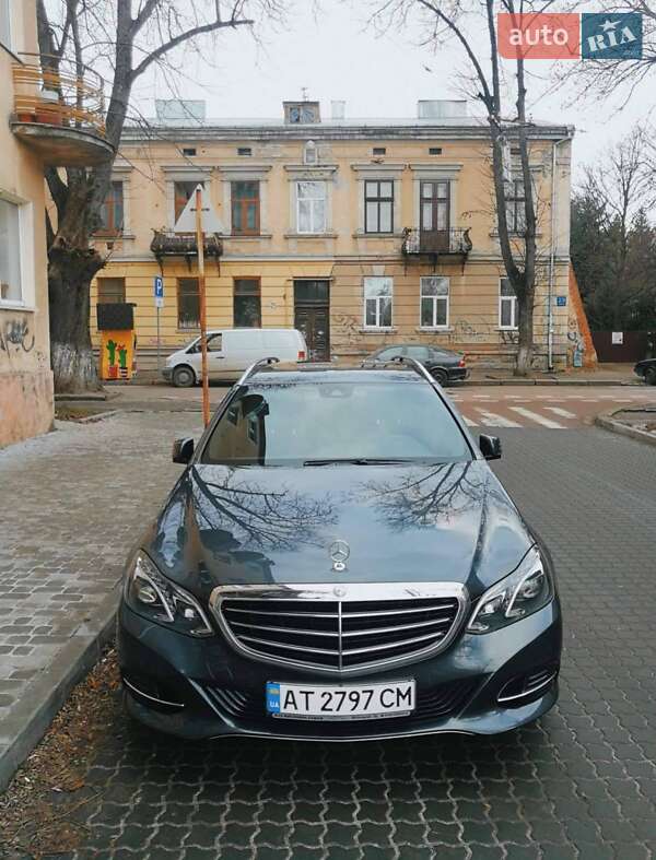 Универсал Mercedes-Benz E-Class 2013 в Ивано-Франковске