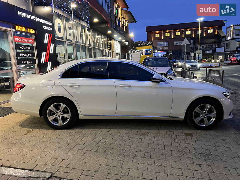 Седан Mercedes-Benz E-Class 2016 в Львове фото 5 Седан Mercedes-Benz E-Class 2016 в Львове